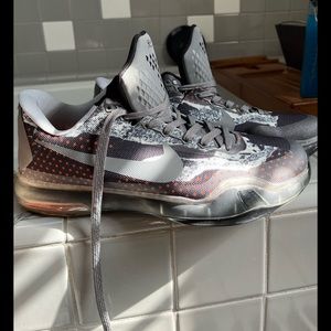 Nike Kobe zoom 10 men size 12